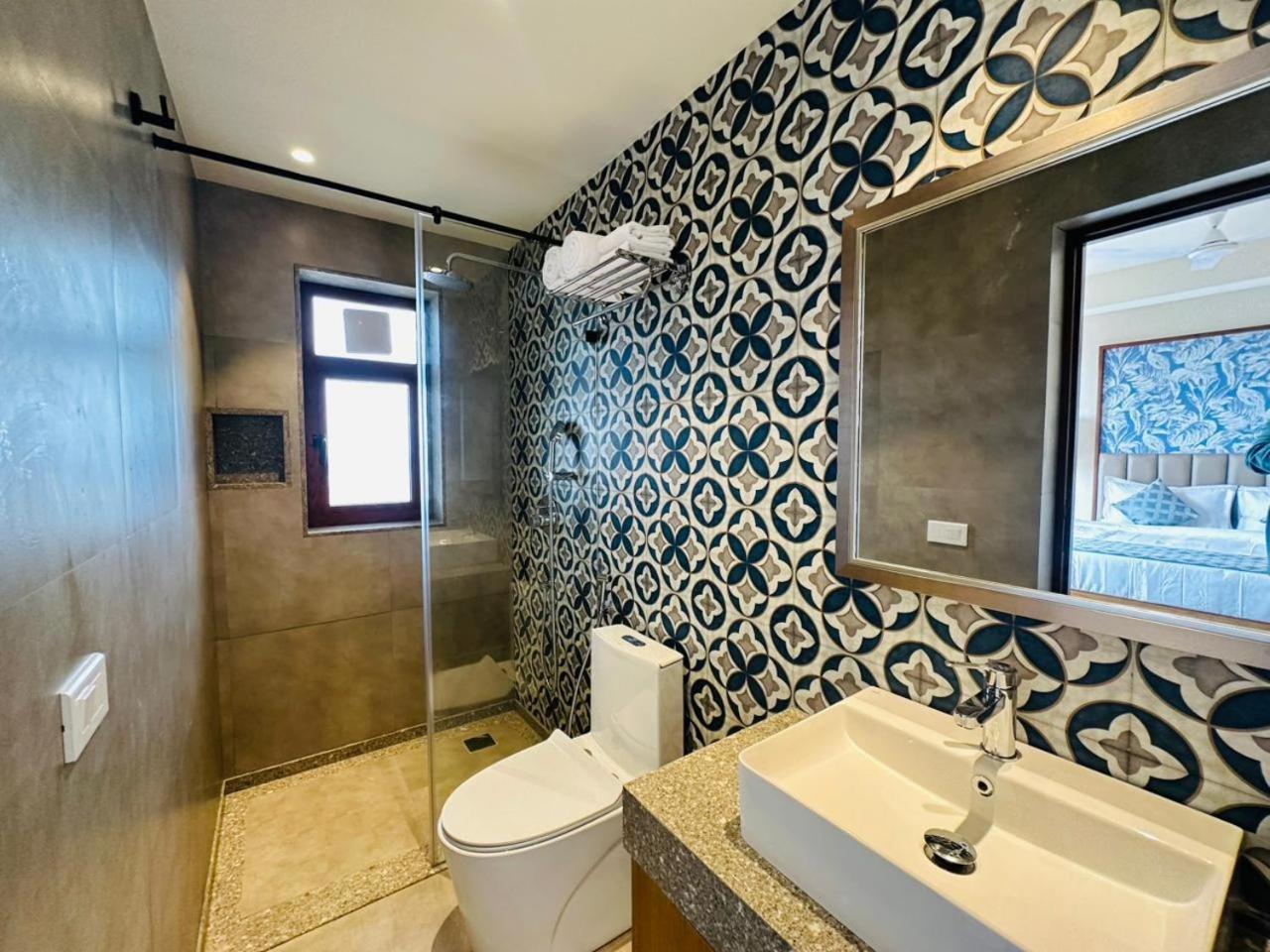 Titanic Boutique Hotel Baga Bagian luar foto